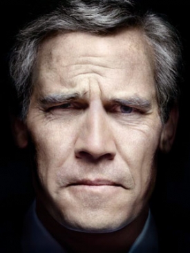 Herec Josh Brolin coby prezident Bush.