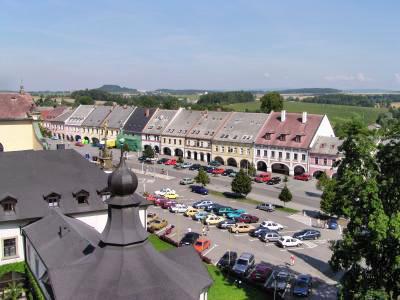 Náměstí.
