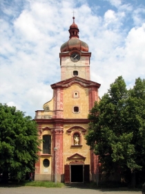 Kostel sv. V&aacute;clava na n&aacute;měst&iacute;.