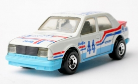 Nedostupný sen mnoha „husákových dětí“ – závodní Škoda 130 RS od anglické firmy Matchbox.