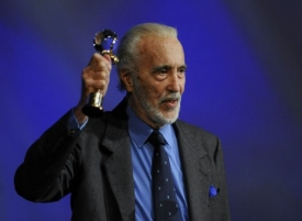Britsk&yacute; herec Christopher Lee převzal cenu.