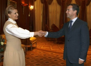 Kdyby Ukrajina vstoupila do NATO, Medveděv by se zřejmě neusmíval.