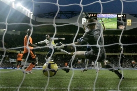Momentka z utkání Tottenham - Wigan 9:1.