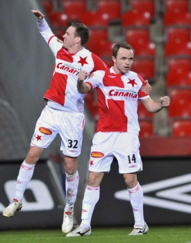 Zdeněk Šenkeřík (vpravo) dal druhý gól do sítě Karviné.