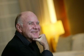 Investor Marc Faber tvrdí, že přijde "špinavá válka".