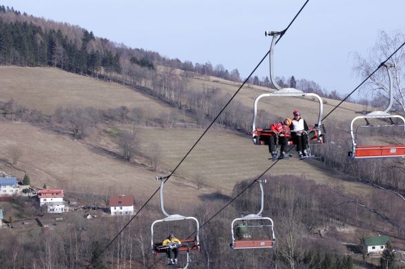 České hory trápí nedostatek sněhu.