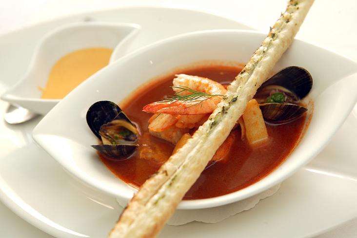 K ochutnání budou svádět speciality šéfkuchařů i degustační menu. K ochutnání budou svádět speciality šéfkuchařů i degustační menu.