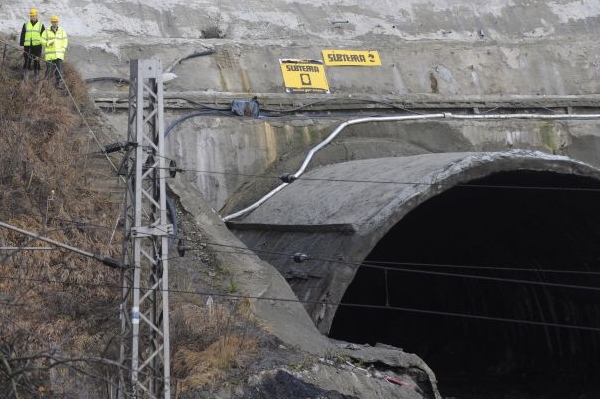 Ražený tunel se propadl minulou středu.