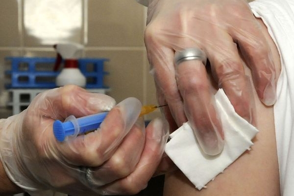 Během 24 hodin vzrostl počet zjištěných onemocnění ze 145 na 2 975. 