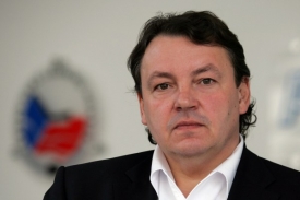 Šéf českého hokeje Tomáš Král potřebuje sehnat peníze. Pomůže stát?