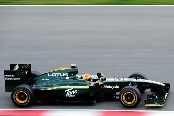 Další nováček F1 stáj Lotus stihne nový ročník bez problémů. Další nováček F1 stáj Lotus stihne nový ročník bez problémů.