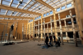 Nov&yacute; pavilon žiraf fini&scaron;uje.