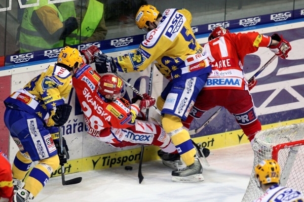 Slavia si výhrou ve Zlíně zajistila předkolo play-off.