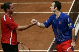 Radek &Scaron;těp&aacute;nek (vpravo) a Olivier Rochus.