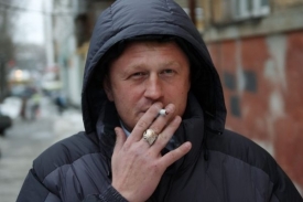 Bývalý policista Dymovskij si stěžoval na korupci. Dnes čelí soudu.
