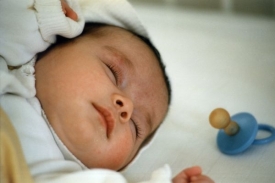 V Ústí nad Labem našli v babyboxu odložené miminko. V Ústí nad Labem našli v babyboxu odložené miminko.