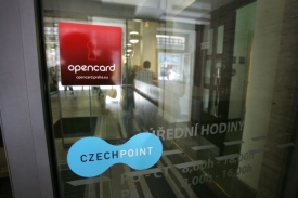 Policie sbírá na pražském magistrátu materiály z projektu Opencard.