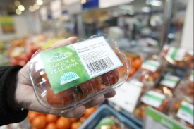 V Německu prý mají největší biosupermarket na světě. V Německu prý mají největší biosupermarket na světě.