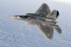Rusk&yacute; stoj je navržen jako př&iacute;m&yacute; soupeř americk&eacute; st&iacute;hačky F-22 Raptor.