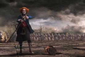 Johnny Depp v Alence v ř&iacute;&scaron;i divů.