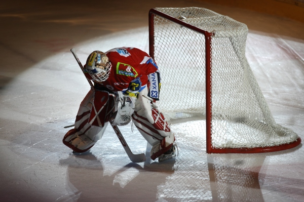 Dominik Hašek vychytá Pardubicím titul.