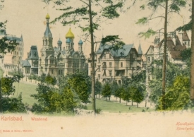 N&aacute;v&scaron;těvn&iacute;ci se dozvěd&iacute; o historii vil i jej&iacute;ch obyvatel.