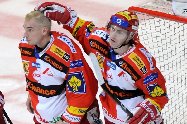 Hokejisté Slavie úvodní čtvrtfinále ve Zlíně nezvládli.