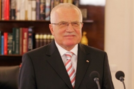 Václav Klaus vetoval novelu o nižším zdanění zaměstnaneckých výhod.