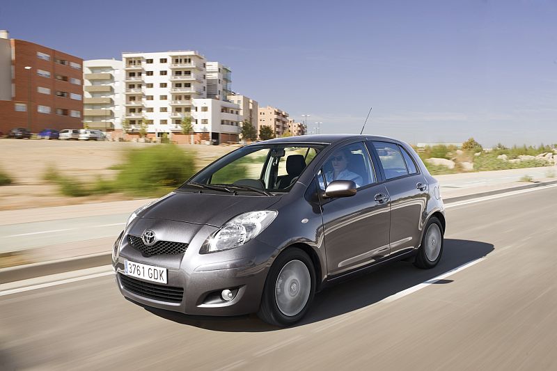 Toyota Yaris je jedním z modelů, které putovaly do servisu k opravě.