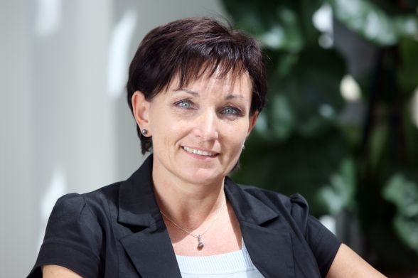 Administrativu kolem vzdělávání úředníci na ministerstvu nezvládnou.