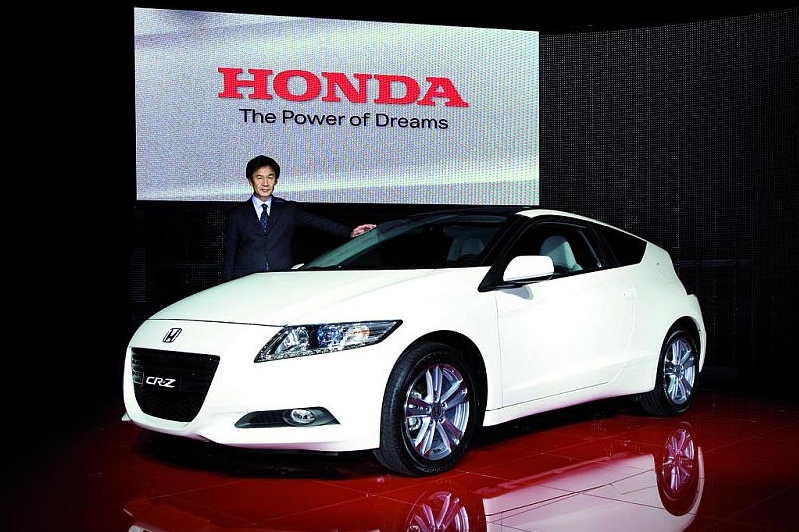 Hybridní Honda CR-Z se v Česku začne prodávat od června.