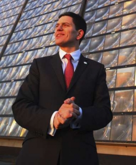 Miliband se mračí na Izraelce.