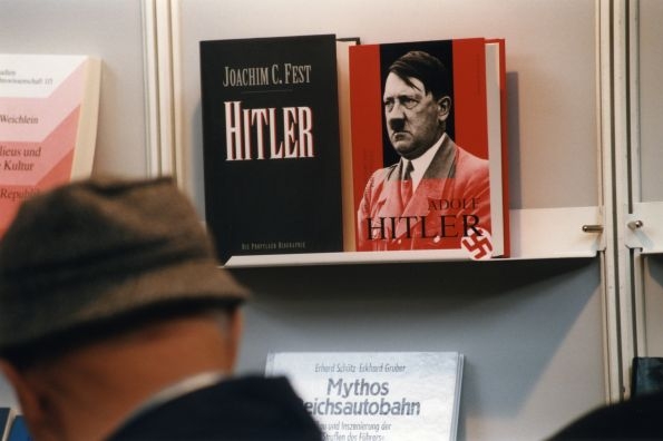 Rusko zakázalo Hitlerův Mein Kampf.