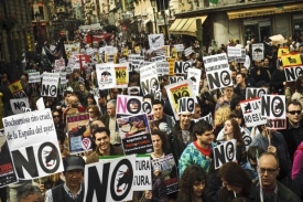 Demonstrace byla označena za příznak sílící mobilizace proti koridě.