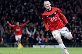Wayne Rooney je hlavn&iacute; zbran&iacute; Manchesteru United.