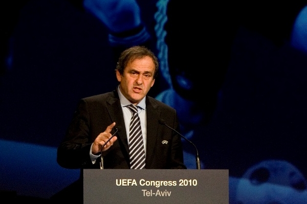 Předseda UEFA Michel Platini. Předseda UEFA Michel Platini.