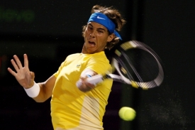 Rafael Nadal se v semifinále střetne s Andy Roddickem.