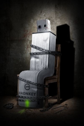 IronKey S200 prý žádné informace nevyzradí, ani kdyby ho mučili.