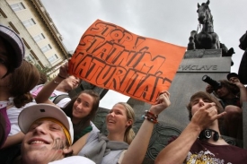 Proti státním maturitám už dvakrát protestovali středoškoláci.