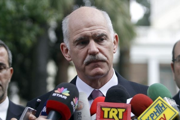 Řecký ministr financí Jorgos Papaconstantinu. Řecký ministr financí Jorgos Papaconstantinu.