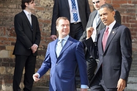 Prezidenti se zapovídali, podpis smlouvy se zdržel.