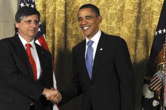 Prezident USA Barack Obama vítá českého premiéra Jana Fischera.