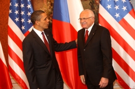 Nejásejme, Amerika o nás nemá zájem.