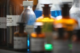 &Uacute;stavy maj&iacute; za &uacute;kol hl&iacute;dat epidemiologii a testovat kvalitu prostřed&iacute;.