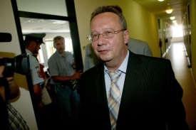 Státní zástupce Arif Salichov Čunka očistil.