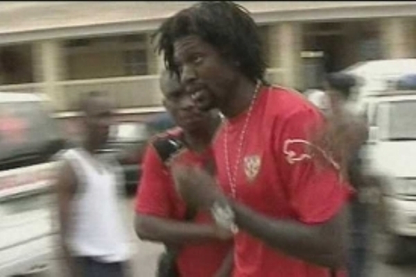 Emmanuel Adebayor po útoku separatistů v Angole. 