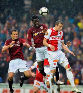 Erich Brabec, Bony Wilfried a Milan Kopic (zleva).