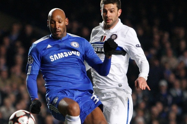 Nicolas Anelka (vlevo). Nicolas Anelka (vlevo).
