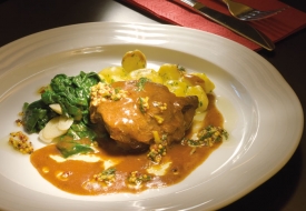 Jehněč&iacute; k&yacute;ta s noky.