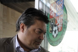 Karel Kapr.